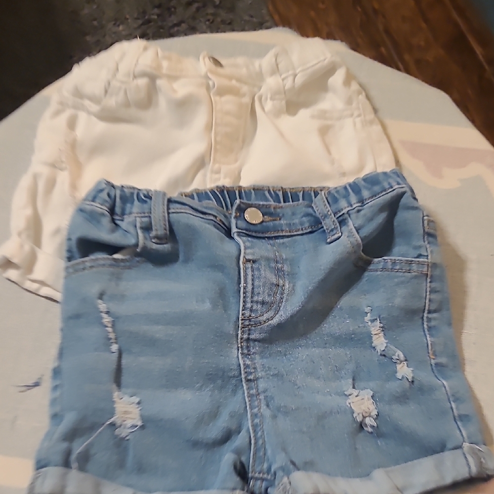 SHEIN Kids Denim and White Shorts Set